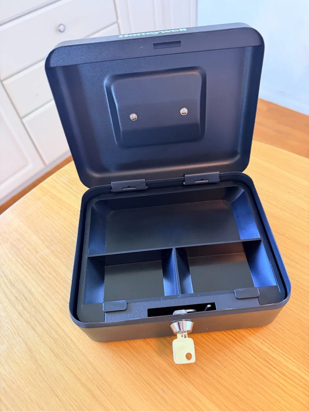 Honeywell Black Portable Steel Cash Box with Lock